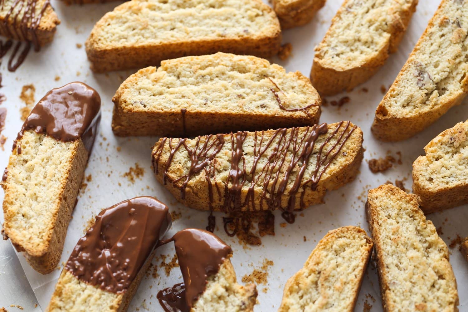 Almond cookies drizzled with chocolate.