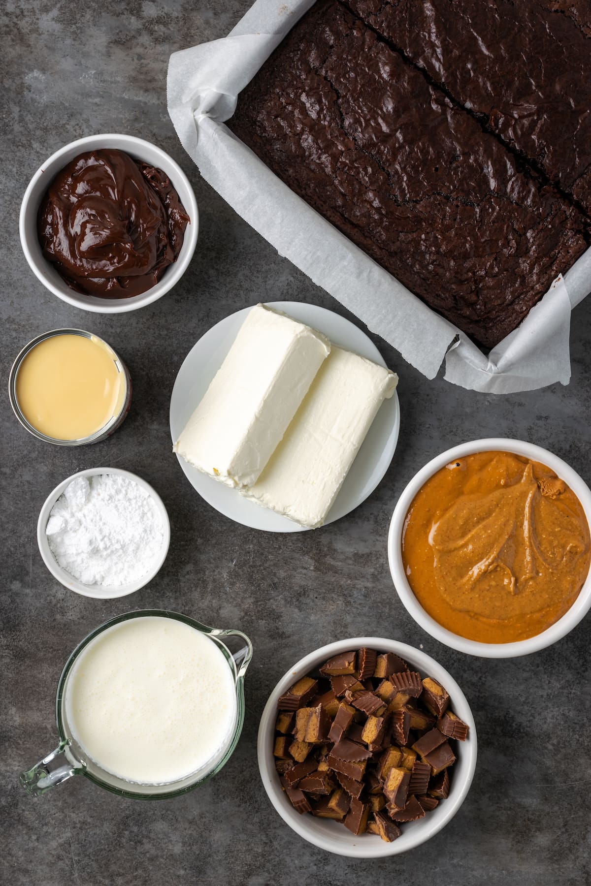 Ingredients for brownie cheesecake.
